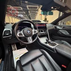 بي ام دبليو 8 الفئة